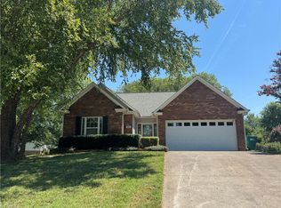 1801 Harper Spring Dr, Clemmons, NC 27012