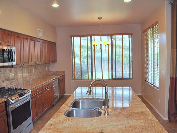 4th image of 3964 S Sage Dr