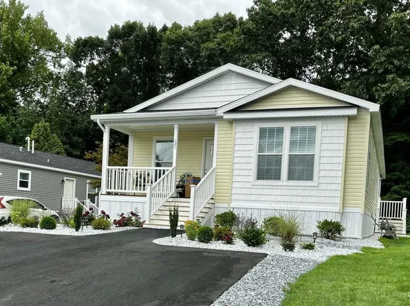 11 Cremin Street, Concord, NH 03303