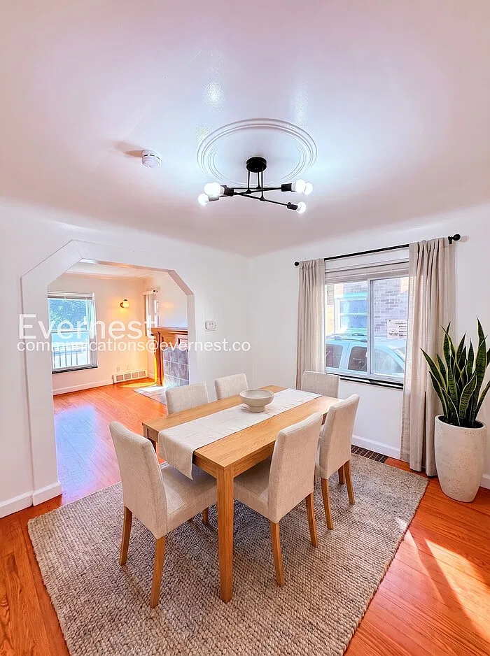 3 bed, 3.0 bath, 1873 sqft, $1,500 — Photo 3