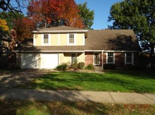 10620 W 102nd St, Overland Park, KS 66214