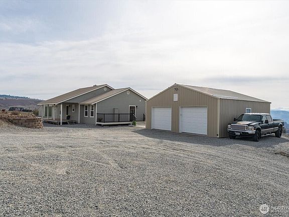 5th image of 605 Chelan Trails Road