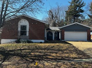 11445 Latonka Trl, Florissant, MO 63033