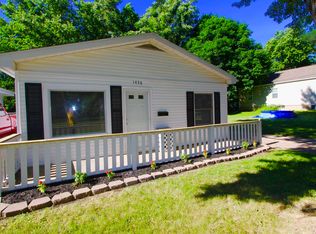 1436 E Fairoaks Ave, Peoria, IL