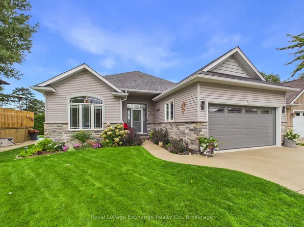 206 Gregor Dr, Huron Kinloss, ON N2Z 0A4