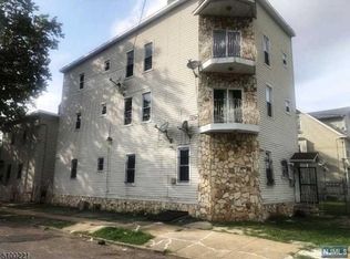 369 21st St, Irvington, NJ 07111