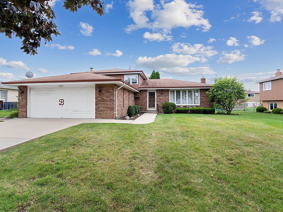 1st image of 16460 Blossom Ln