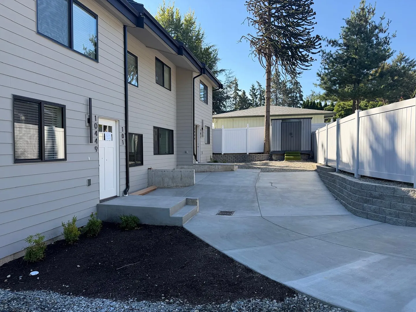Brand-New 2026 East Hill Kent Home | 1 Bedroom + Multiple Flex Rooms + Office + Recreation/Meetin... — Photo 2