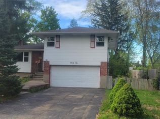 42 Rumford Rd, Kings Park, NY 11754