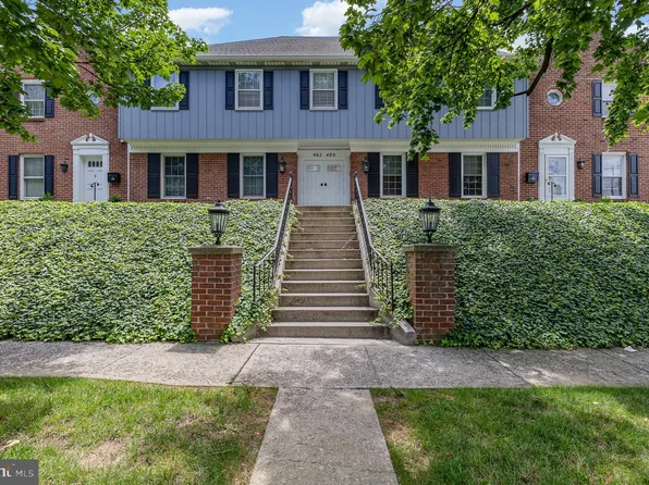 478 W Chocolate Ave, Hershey, PA 17033