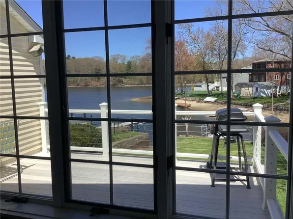 200 Waterman Lake Dr, Glocester, RI 02814