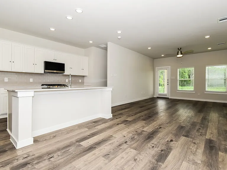 320 Sun Harvest Dr — Photo 7