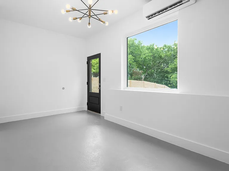 1005 Glenview Dr — Photo 25