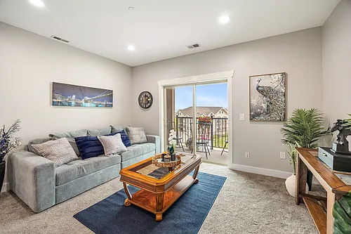 157 W Springview Dr #1 Photo 1