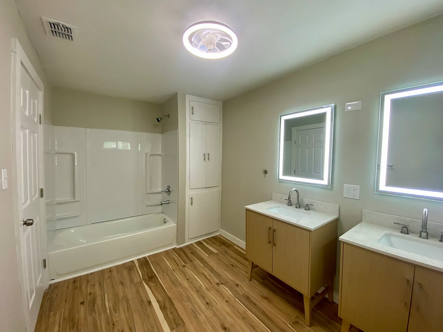 3 bed, 1356 sqft, $1,650 — Photo 4