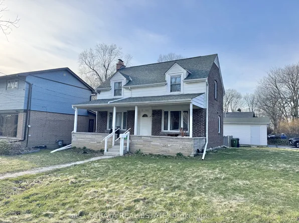 120 Phyllis Ave #Basement, Toronto, ON M1M 1Y1