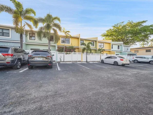 120 SE 12th Ave #120, Pompano Beach, FL 33060