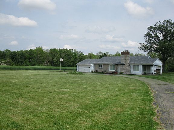 2nd image of 543 State Road 28 E
