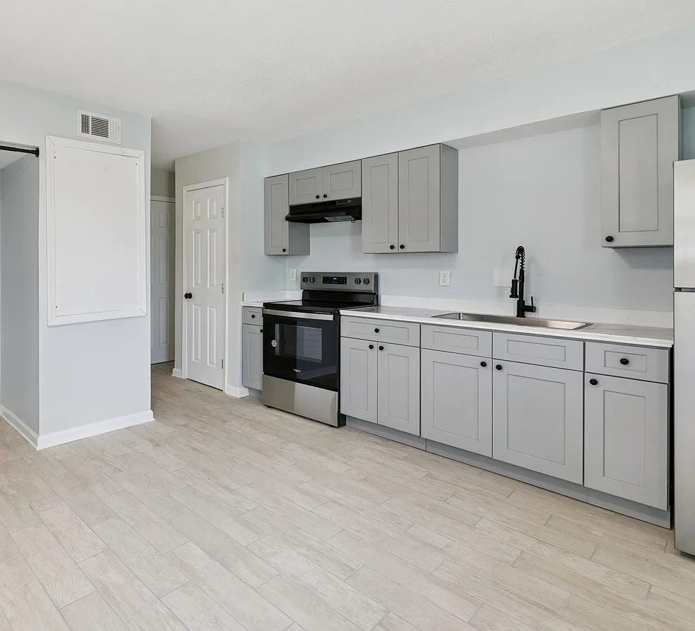 2 bed, 1.5 bath, 1010 sqft, $1,150 — Photo 1