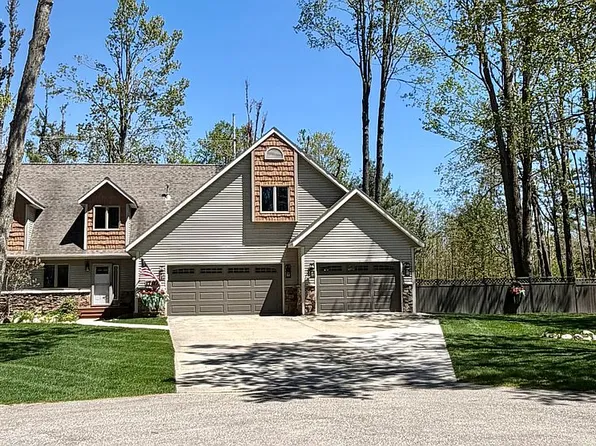1797 Gunner Ln, Gaylord, MI 49735