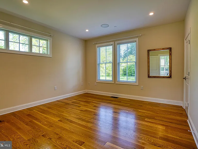 101 Tilghman St — Photo 17