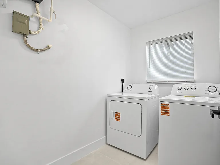 5817 NW 30th Ave #5817 — Photo 13