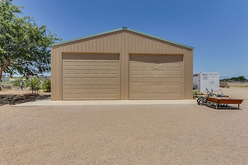 1st image of 40025 N Kennedy Dr