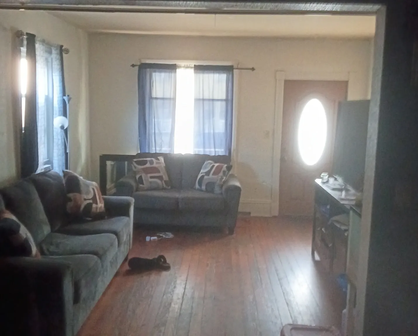 4 bed, 1300 sqft, $3,300 — Photo 2