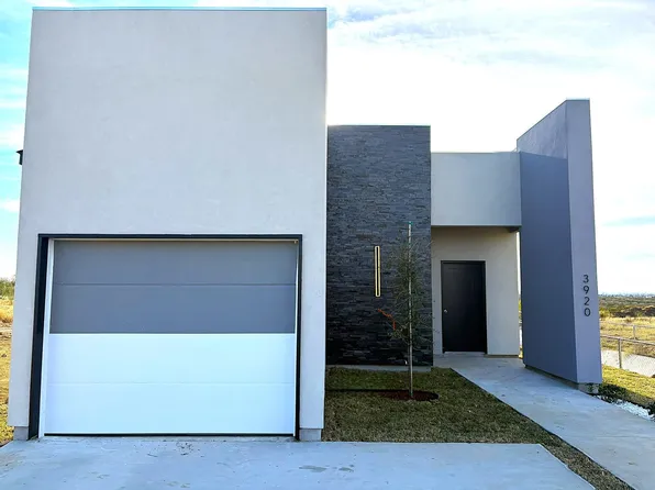3920 Texas Dr, Laredo, TX 78046