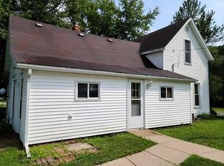 115 S Warren St, Warren, IL 61087