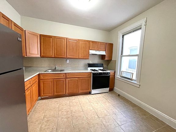 2nd image of 25-36 31st St #2B