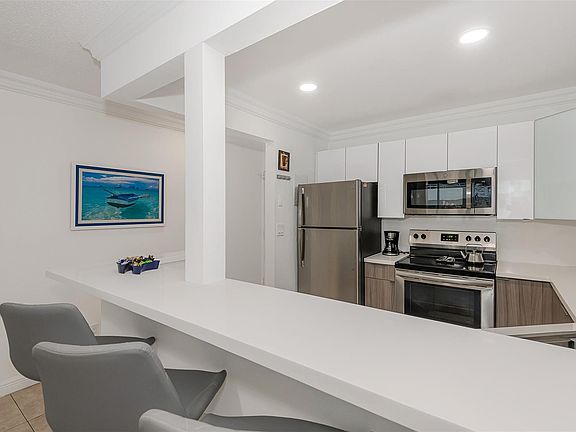 4th image of 3140 S Ocean Dr APT 509