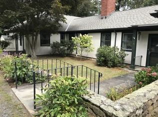 16 Great Hill Dr, Marion, MA 02738