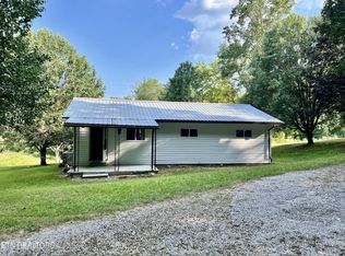 151 Oliver Slaven Ln, Oneida, TN 37841