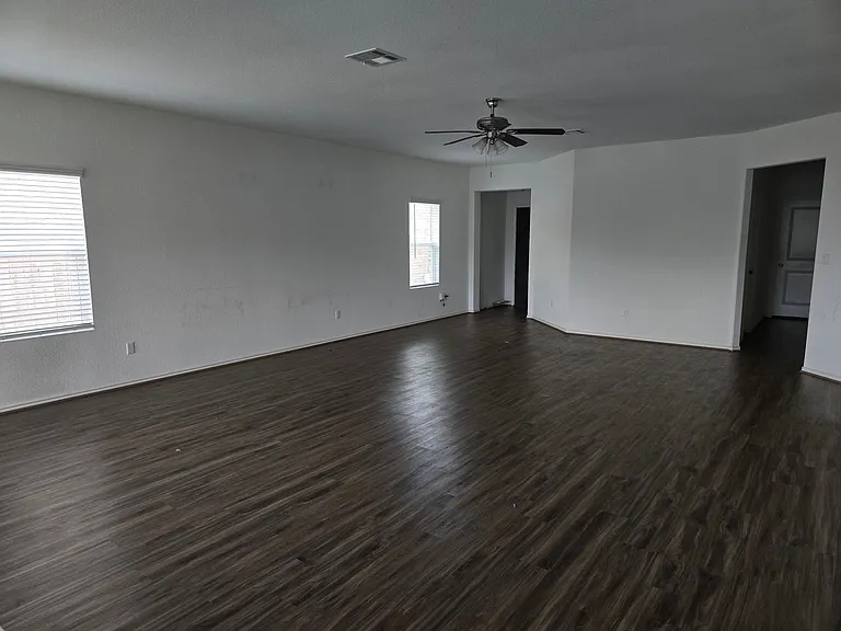 720 Mallow Rd — Photo 7