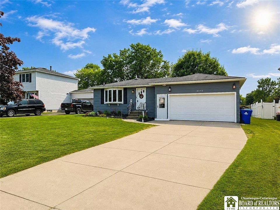 1st image of 4374 Robin Ln