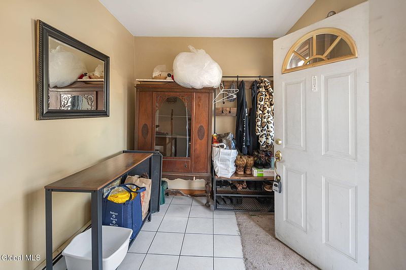 3rd image of 2501 Oaklawn Avenue