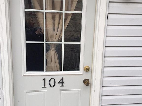 2nd image of 104 N Manhattan Ave