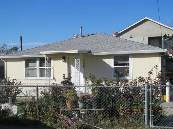 1933 8th Ave, Olivehurst, CA 95961