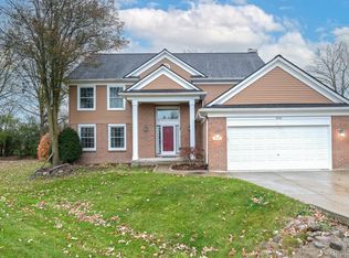 5824 Hathaway Rd, Canton, MI 48187