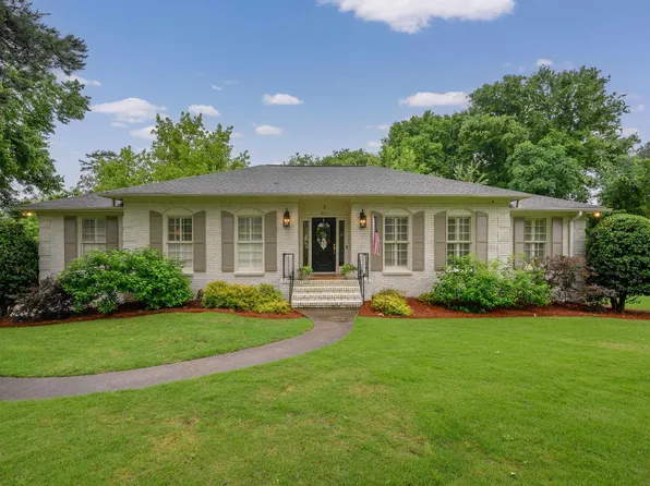 1833 Shades Crest Rd, Vestavia Hills, AL 35216