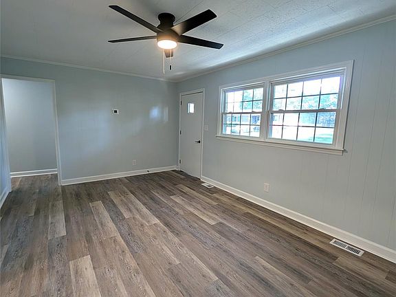 4th image of 9207 Elgin Dr