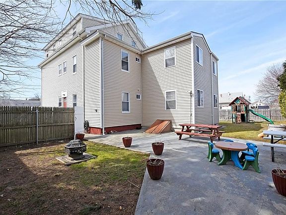 4th image of 50 Reynolds St APT 2