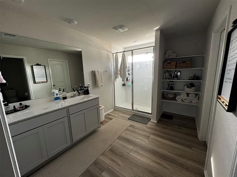 1009 Marvin Way — Photo 20
