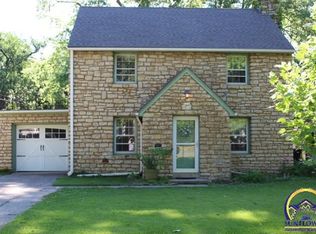 1212 SW Warren Ave, Topeka, KS 66604