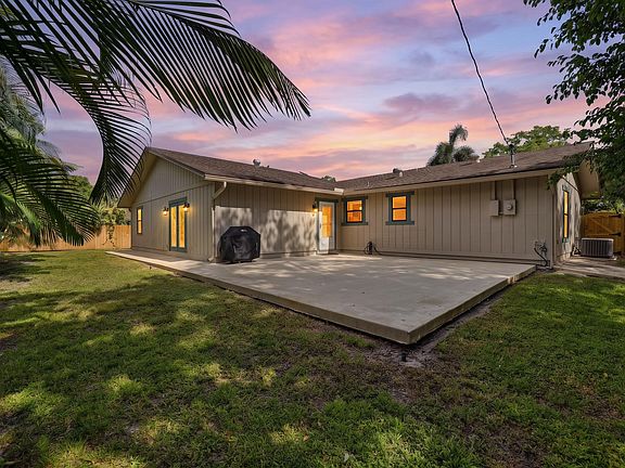 2nd image of 5196 Greenwood Drive