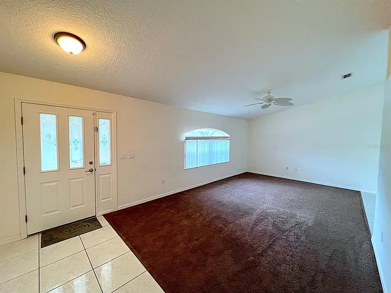 106 Point Of Woods Dr — Photo 7
