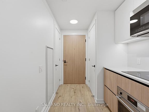 5th image of 35 Parliament St #314