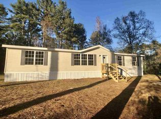 113 Charity Ln, Mount Olive, MS 39119