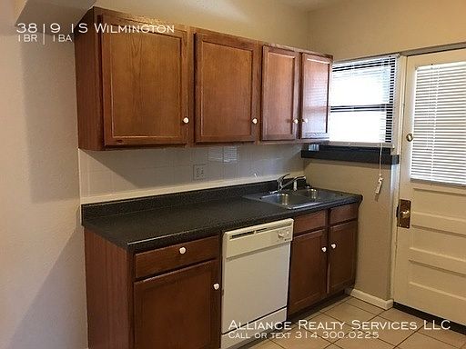 3rd image of 3819 Wilmington Ave APT 1S